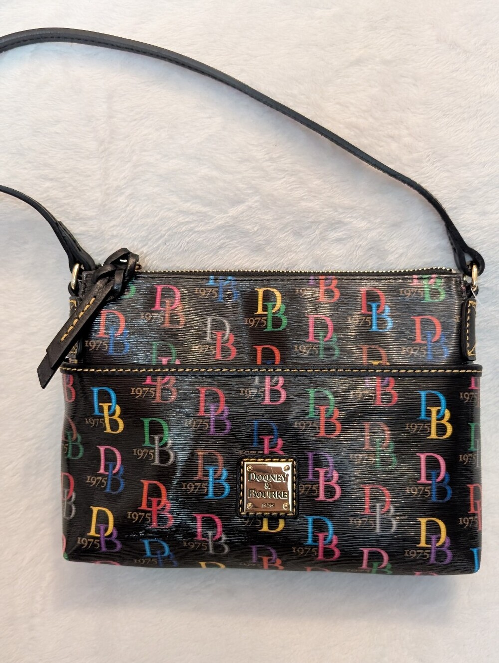 Dooney and Bourke Rainbow monogram crossbody 9" x 7" x 2" no call outs - Picture 6 of 7